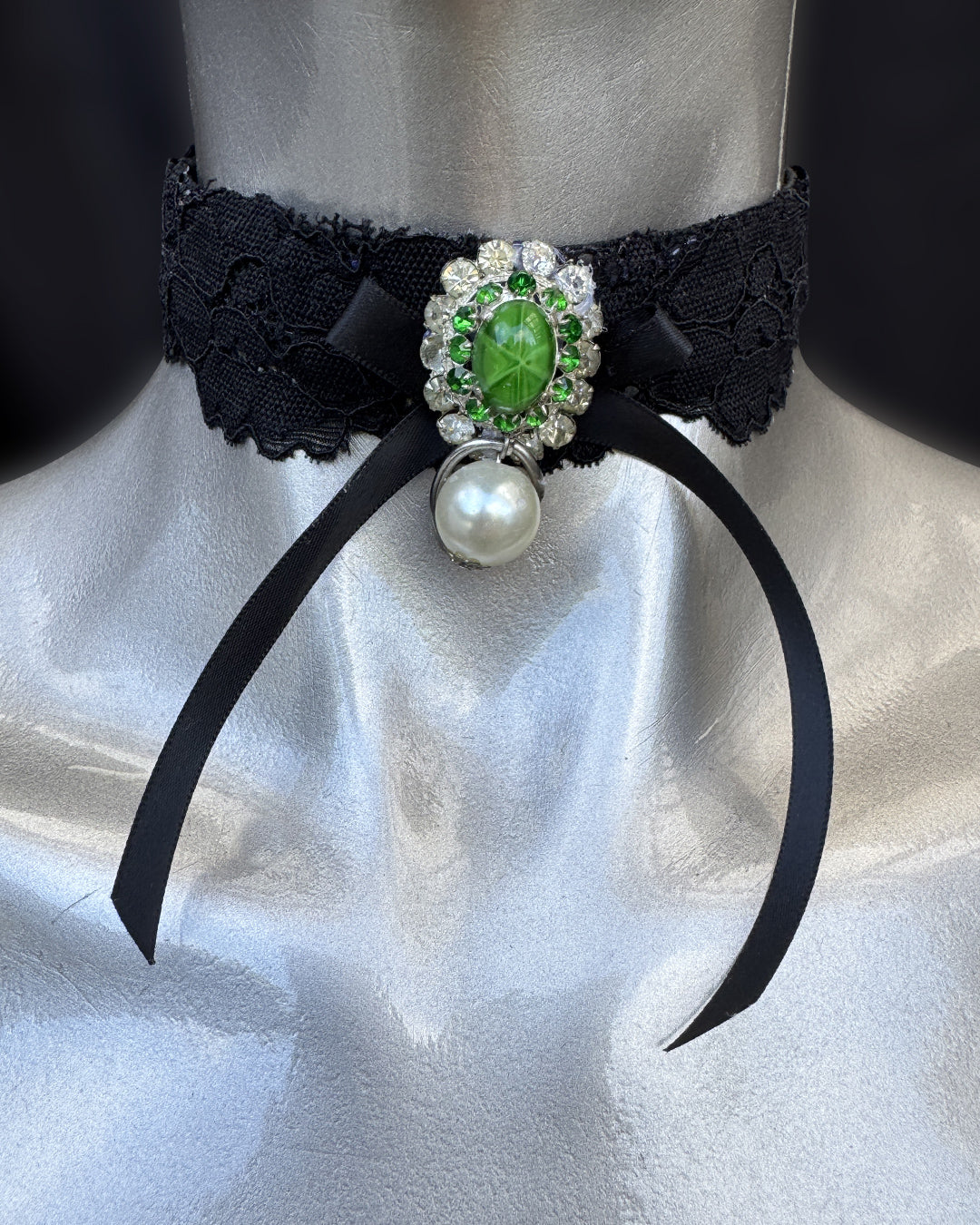 Choker -Esmeralda